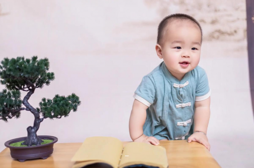 长春宝宝脸上小白点